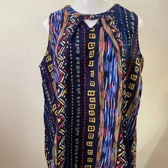 🆕Velzera Navy Geometric Sleeveless Shift Dress M🆕 - Picture 3 of 6